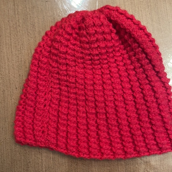 Hand knitting hat - Picture 4 of 6